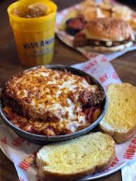 Any 2 PASTA DISHES, 1.25 Lt. DRINK & 1 GARLIC BREAD